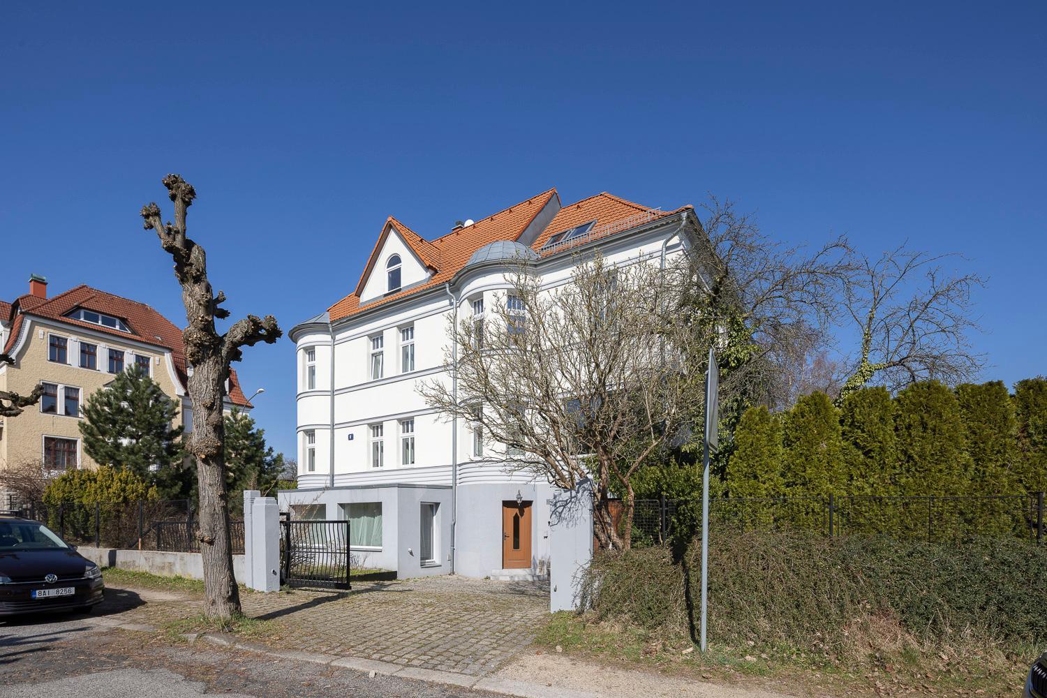 Pytloun Villa Liberec Buitenkant foto